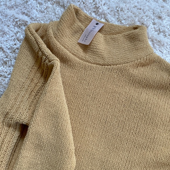 Philosophy Sweaters - philosophy high neck sweater Size XL NWT